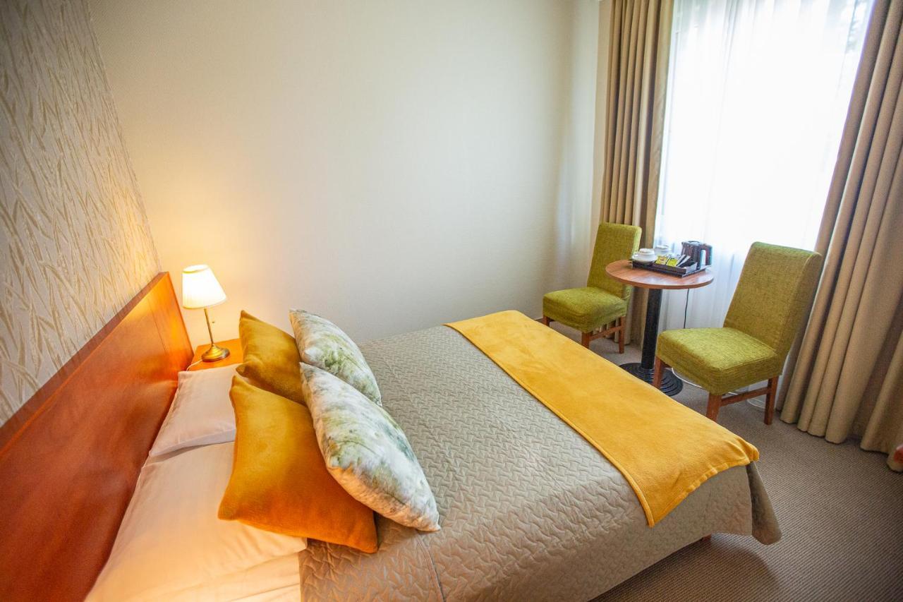 Zuvedra Hotel Игналина Екстериор снимка